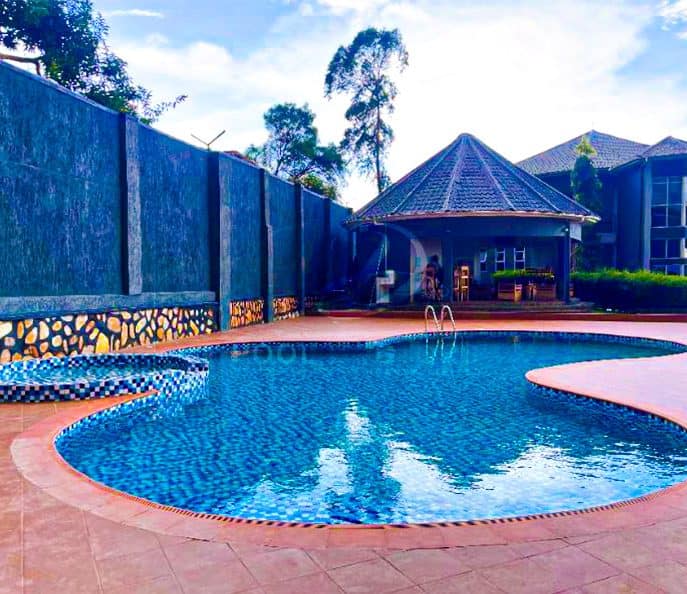 Skimmer-Type Swimming Pool at Pearl on the Nile Hotel, Jinja